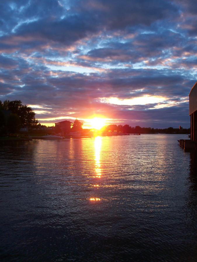 Otter Creek Inn Александрия-Бей Экстерьер фото